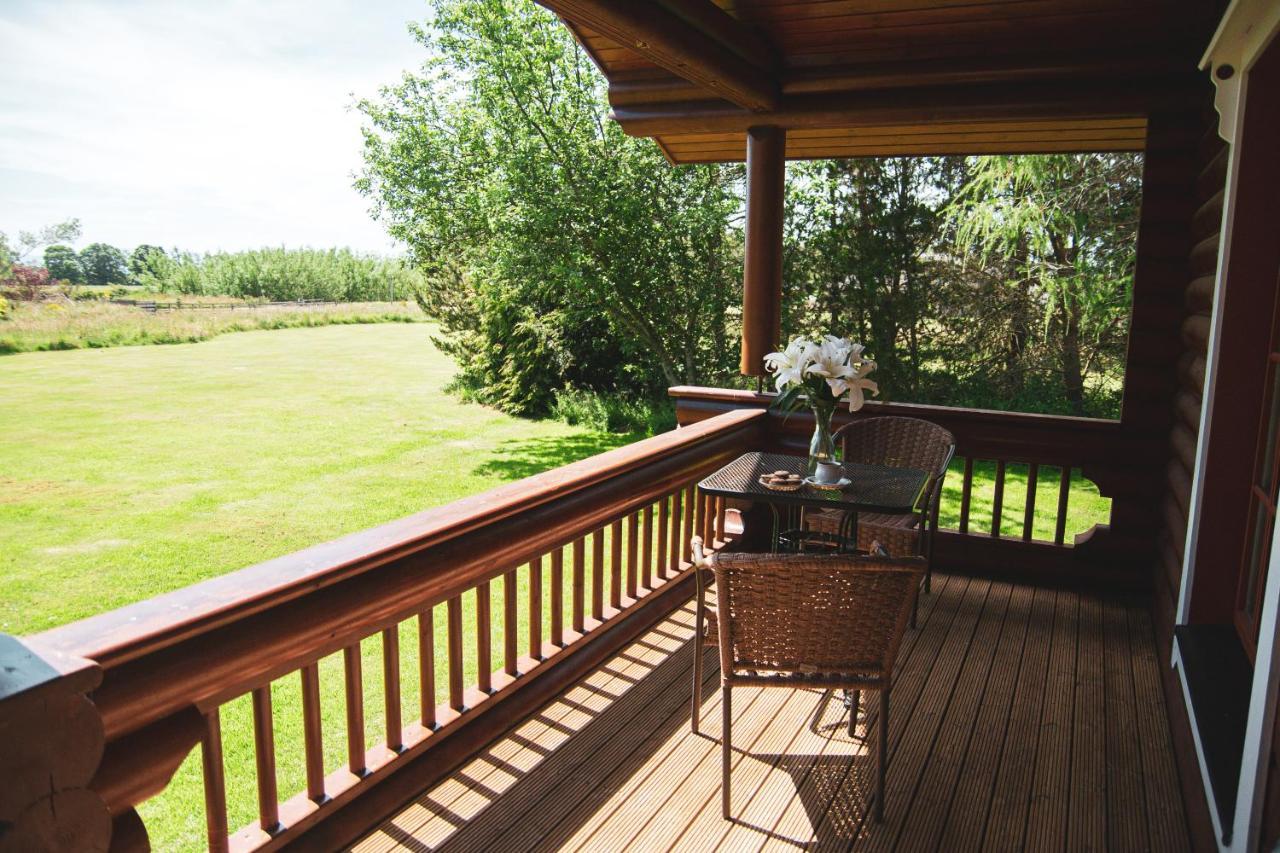 Tomatin - Luxury Two Bedroom Log Cabin With Hot Tub Berwick Upon Tweed Dış mekan fotoğraf